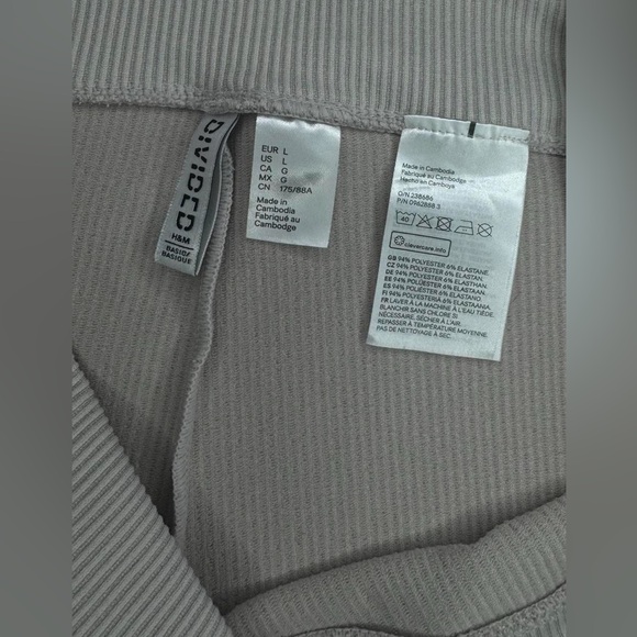 H&M Women’s Ribbed Leggings Grey/Light Beige Low cut crossover front - Picture 5 of 7